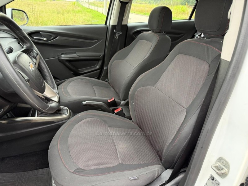 ONIX 1.4 MPFI LTZ 8V FLEX 4P MANUAL - 2016 - IVOTI