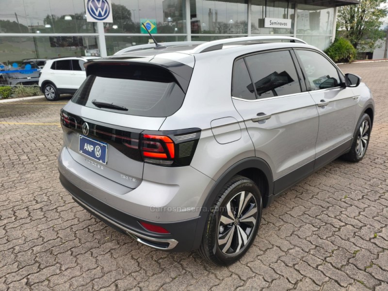 T-CROSS 1.4 HIGHLINE TSI 16V FLEX 4P AUTOMÁTICO - 2024 - NOVA PETRóPOLIS