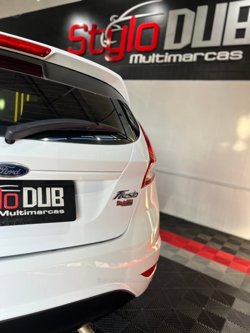 FIESTA 1.5 SE HATCH 16V FLEX 4P MANUAL - 2014 - ESTâNCIA VELHA