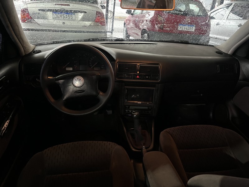 GOLF 2.0 MI 8V GASOLINA 4P MANUAL - 2004 - CAXIAS DO SUL
