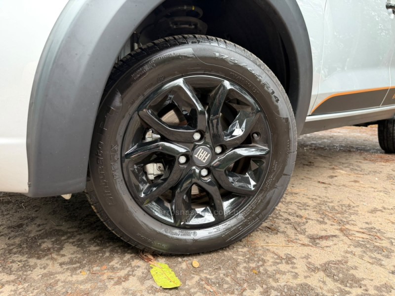 MOBI 1.0 TREKKING 8V FLEX 4P MANUAL - 2026 - DOIS IRMãOS