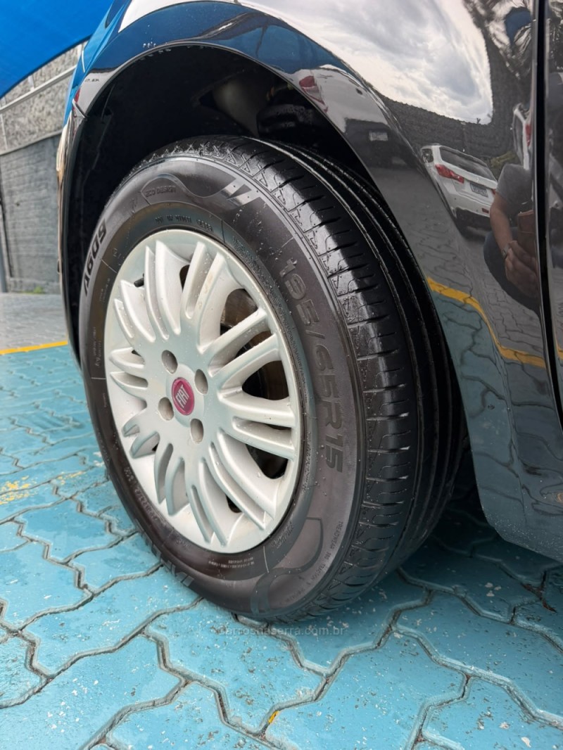 LINEA 1.8 ESSENCE 16V FLEX 4P AUTOMATIZADO - 2015 - ESTâNCIA VELHA