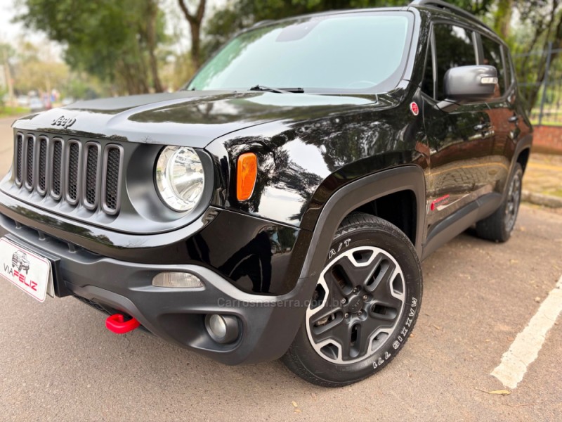 RENEGADE 2.0 16V TURBO DIESEL TRAILHAWK 4P 4X4 AUTOMÁTICO - 2016 - FELIZ