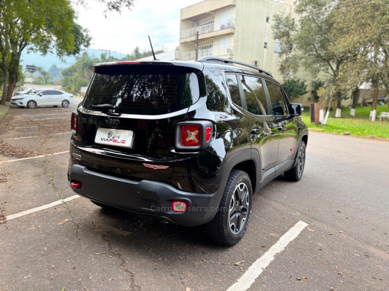 RENEGADE 2.0 16V TURBO DIESEL TRAILHAWK 4P 4X4 AUTOMÁTICO - 2016 - FELIZ