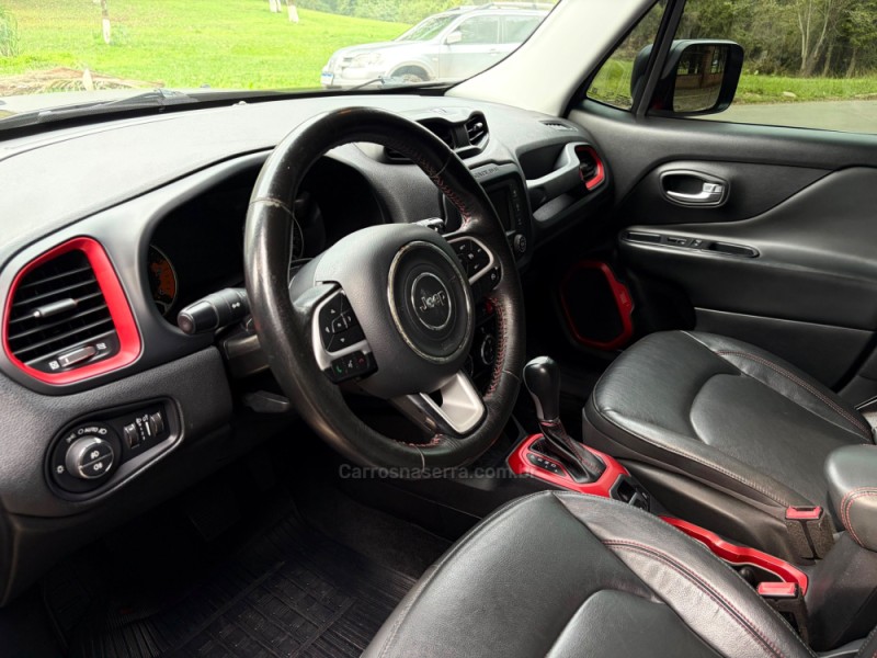 RENEGADE 2.0 16V TURBO DIESEL TRAILHAWK 4P 4X4 AUTOMÁTICO - 2016 - FELIZ