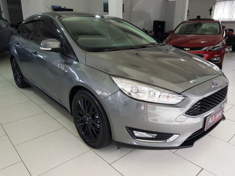 FOCUS 2.0 SE PLUS FASTBACK 16V FLEX 4P AUTOMÁTICO - 2017 - CAXIAS DO SUL