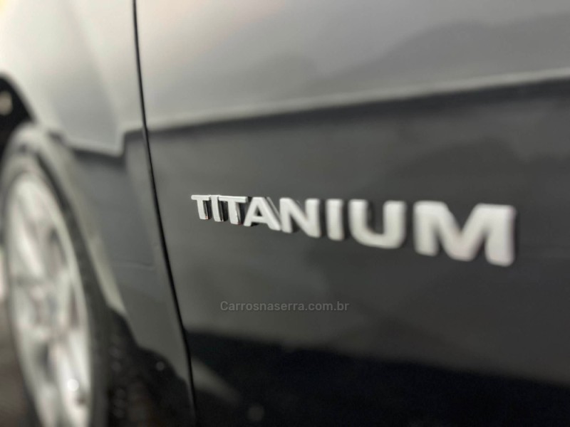 FOCUS 2.0 TITANIUM HATCH 16V FLEX 4P AUTOMÁTICO - 2012 - ESTâNCIA VELHA