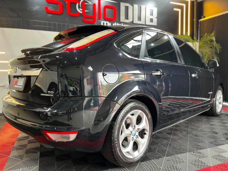 FOCUS 2.0 TITANIUM HATCH 16V FLEX 4P AUTOMÁTICO - 2012 - ESTâNCIA VELHA