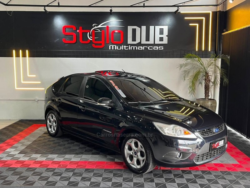 focus 2.0 titanium hatch 16v flex 4p automatico 2012 estancia velha