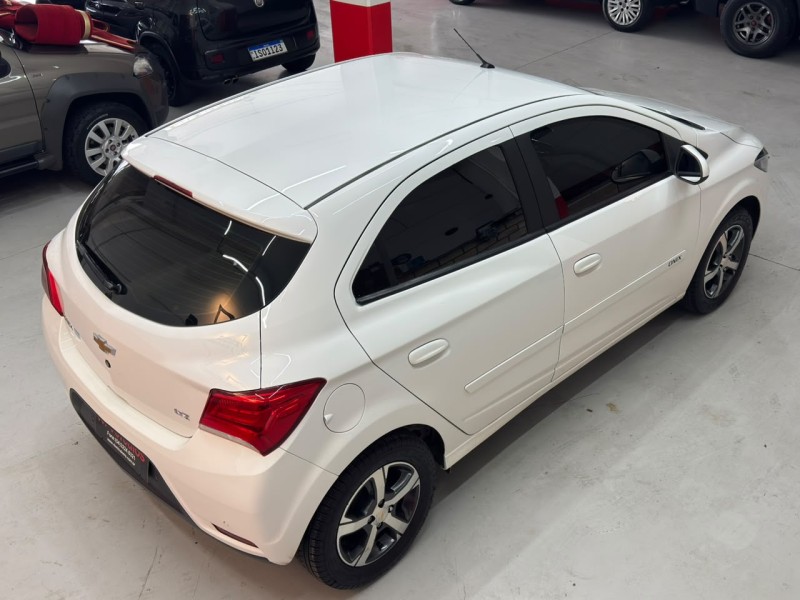 ONIX 1.4 MPFI LTZ 8V FLEX 4P AUTOMÁTICO - 2018 - CAXIAS DO SUL
