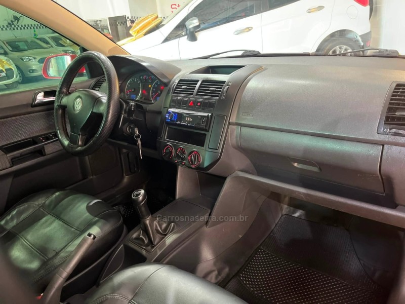 POLO SEDAN 1.6 MI COMFORTLINE 8V FLEX 4P MANUAL - 2010 - ESTâNCIA VELHA