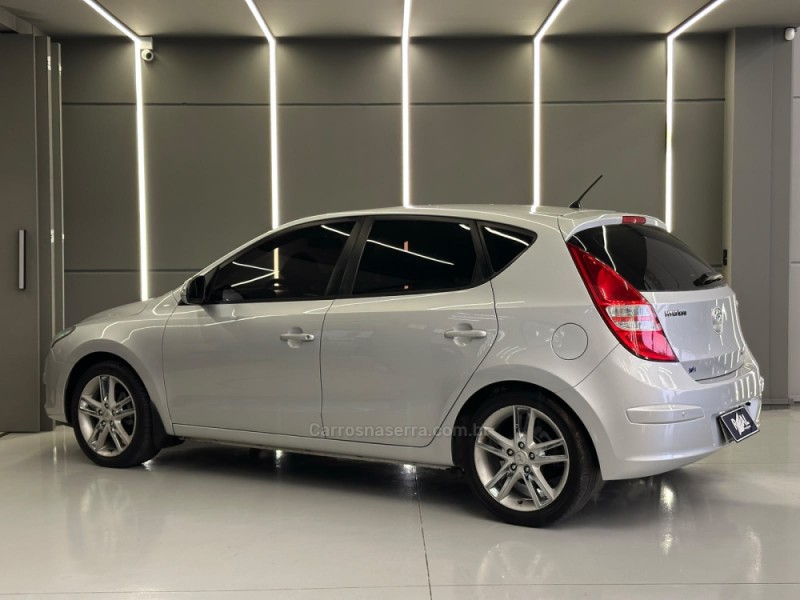 I30 2.0 MPFI GLS 16V GASOLINA 4P AUTOMÁTICO - 2011 - SAPIRANGA