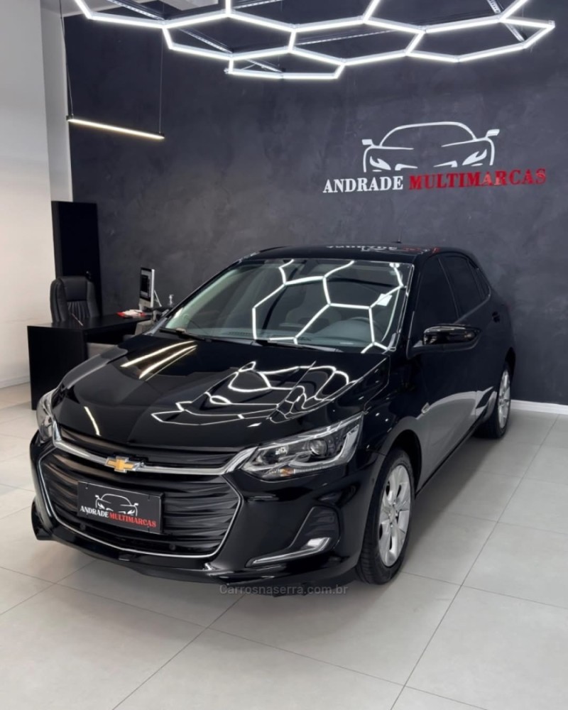 ONIX 1.0	PREMIER PLUS 8V TURBO FLEX 4P AUTOMÁTICO - 2020 - CAXIAS DO SUL