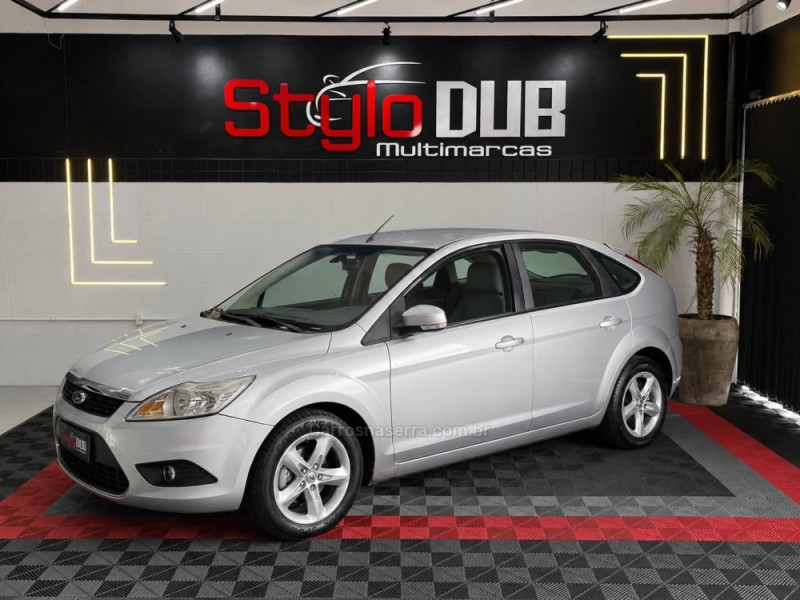 FOCUS 1.6 GLX 8V GASOLINA 4P MANUAL - 2011 - ESTâNCIA VELHA