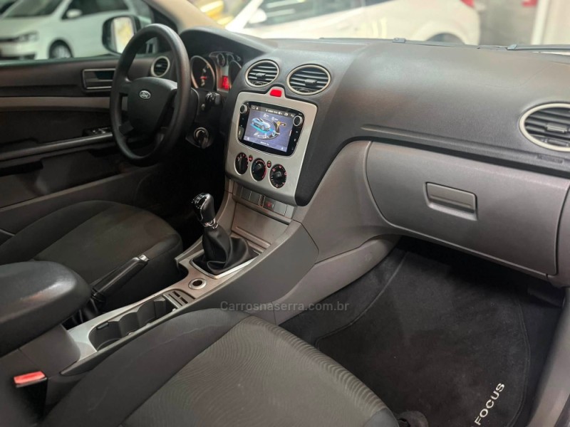 FOCUS 1.6 GLX 8V GASOLINA 4P MANUAL - 2011 - ESTâNCIA VELHA