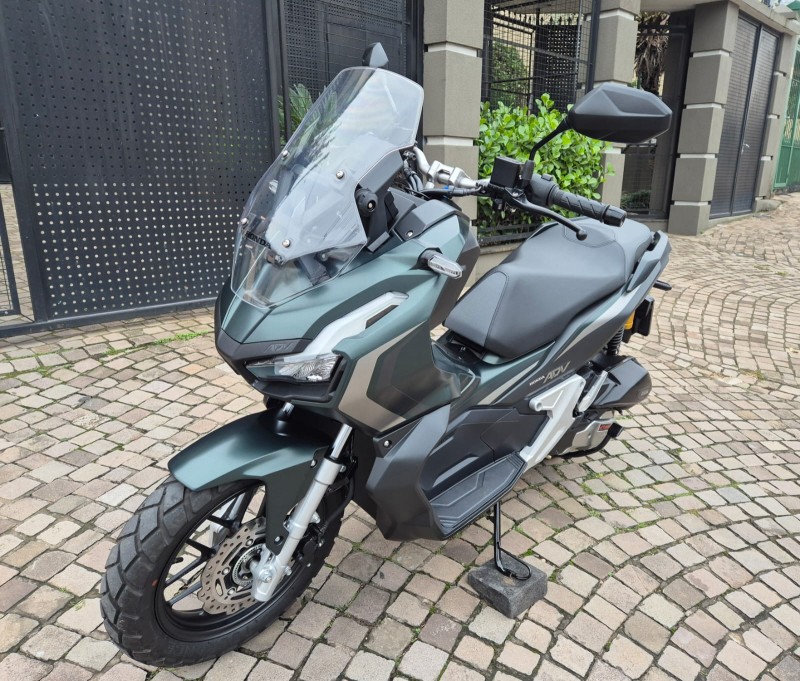 ADV 150 
