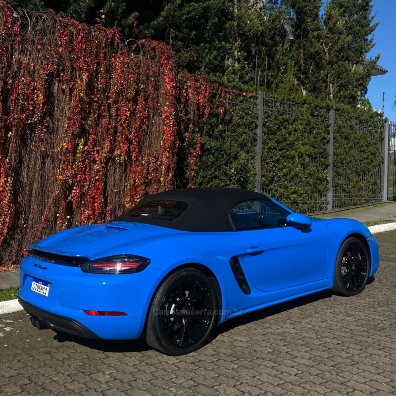 718 2.0 BOXSTER H4 16V GASOLINA 2P PDK - 2024 - MONTENEGRO