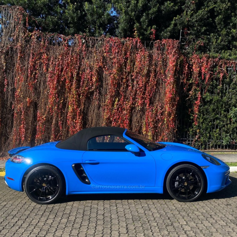 718 2.0 BOXSTER H4 16V GASOLINA 2P PDK - 2024 - MONTENEGRO