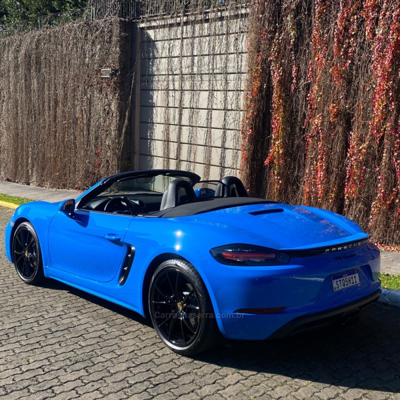718 2.0 BOXSTER H4 16V GASOLINA 2P PDK - 2024 - MONTENEGRO