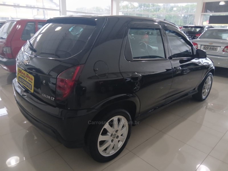 CELTA 1.0 MPFI LT 8V FLEX 4P MANUAL - 2013 - NOVA PETRóPOLIS