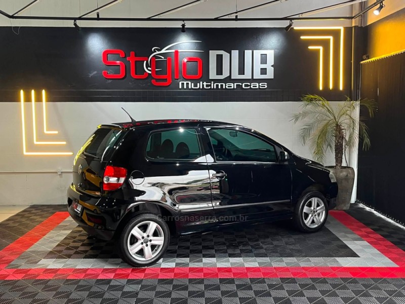 FOX 1.0 MI 8V FLEX 2P MANUAL - 2009 - ESTâNCIA VELHA