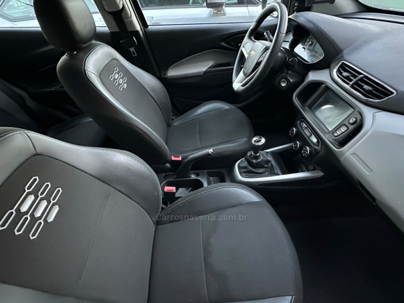 ONIX 1.4 MPFI LT 8V FLEX 4P MANUAL - 2019 - SAPIRANGA