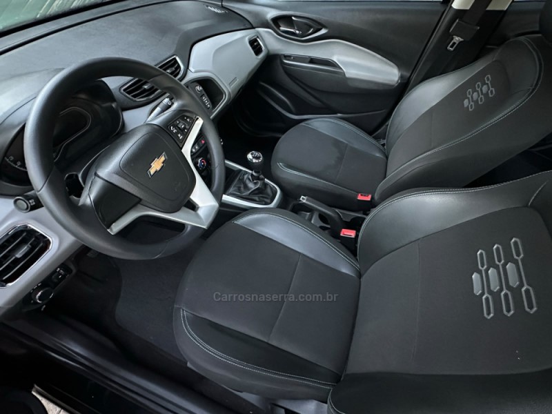 ONIX 1.4 MPFI LT 8V FLEX 4P MANUAL - 2019 - SAPIRANGA