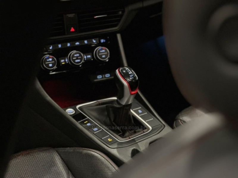 JETTA 2.0 16V TSI GLI 350 GASOLINA 4P AUTOMÁTICO - 2023 - CAXIAS DO SUL