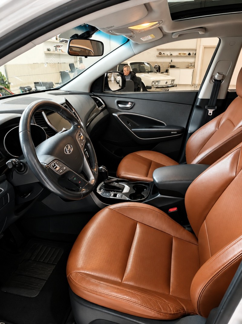 SANTA FÉ 3.3 MPFI 4X4 7 LUGARES V6 270CV GASOLINA 4P AUTOMÁTICO - 2015 - FARROUPILHA