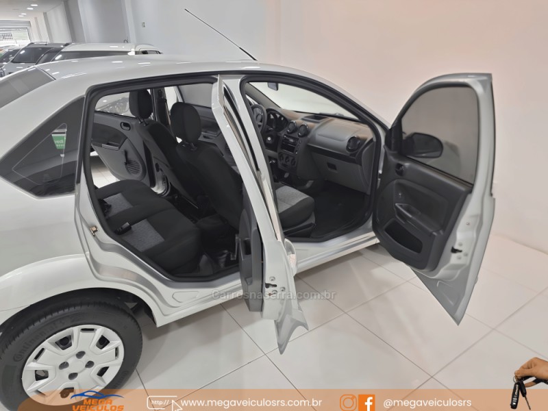 FIESTA 1.6 ROCAM SEDAN 8V FLEX 4P MANUAL - 2011 - BENTO GONçALVES