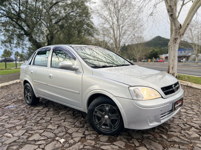 CORSA 1.0 MPFI MAXX 8V FLEX 4P MANUAL - 2004 - DOIS IRMãOS