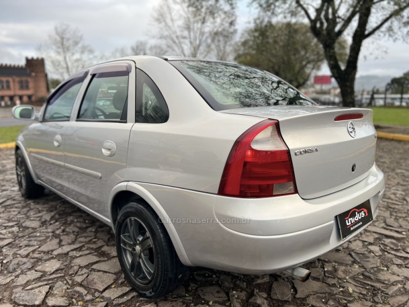 CORSA 1.0 MPFI MAXX 8V FLEX 4P MANUAL - 2004 - DOIS IRMãOS