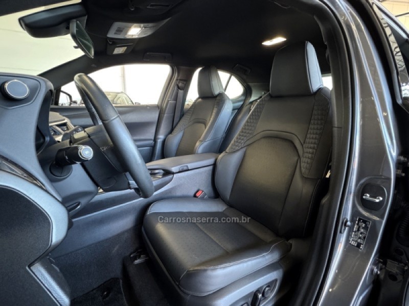 UX 250H 2.0 16V DYNAMIC HÍBRIDO 4P AUTOMÁTICO - 2020 - BENTO GONçALVES