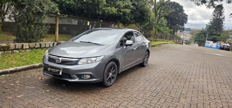 CIVIC 1.8 EXS 16V FLEX 4P AUTOMÁTICO - 2013 - IVOTI