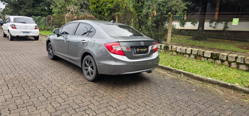CIVIC 1.8 EXS 16V FLEX 4P AUTOMÁTICO - 2013 - IVOTI