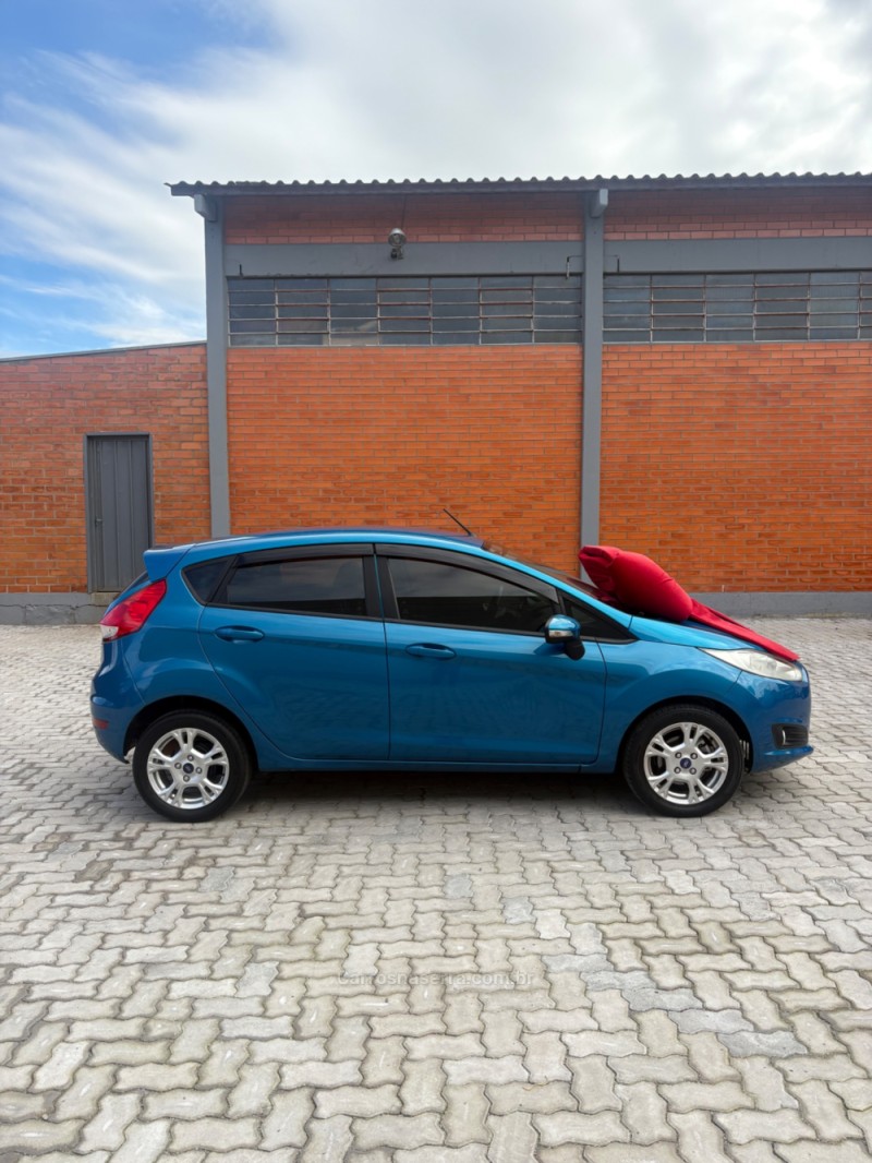 FIESTA 1.5 SE HATCH 16V FLEX 4P MANUAL - 2014 - CAXIAS DO SUL