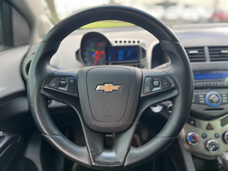 SONIC 1.6 LT SEDAN 16V FLEX 4P AUTOMÁTICO - 2014 - DOIS IRMãOS