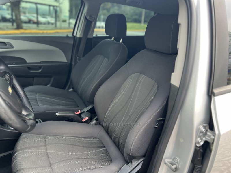 SONIC 1.6 LT SEDAN 16V FLEX 4P AUTOMÁTICO - 2014 - DOIS IRMãOS