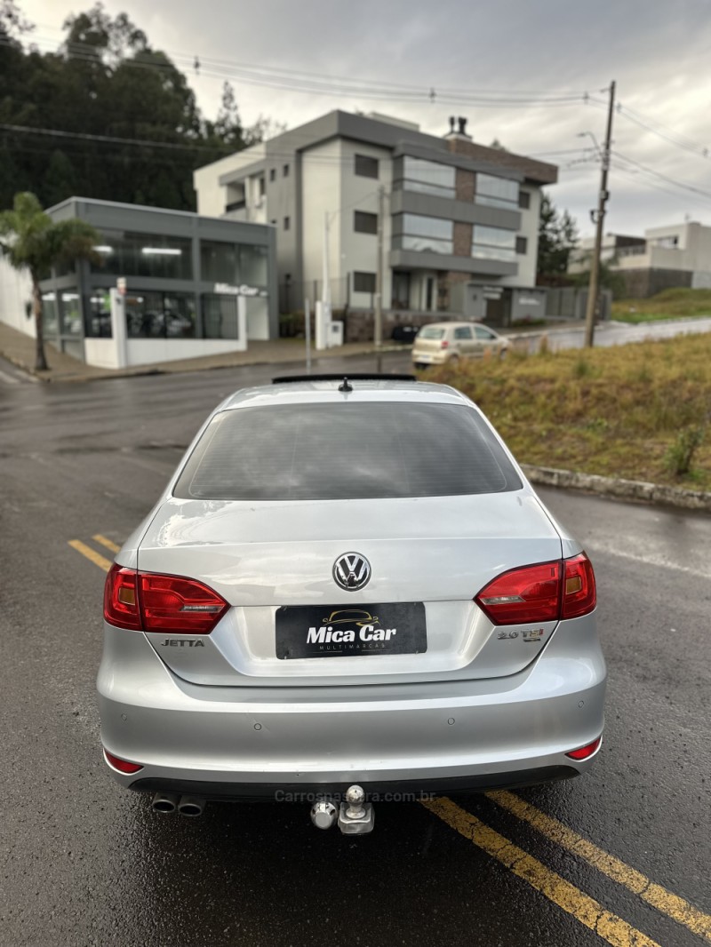 JETTA 2.0 TSI DSG HIGHLINE 200CV GASOLINA 4P AUTOMÁTICO - 2012 - SãO MARCOS