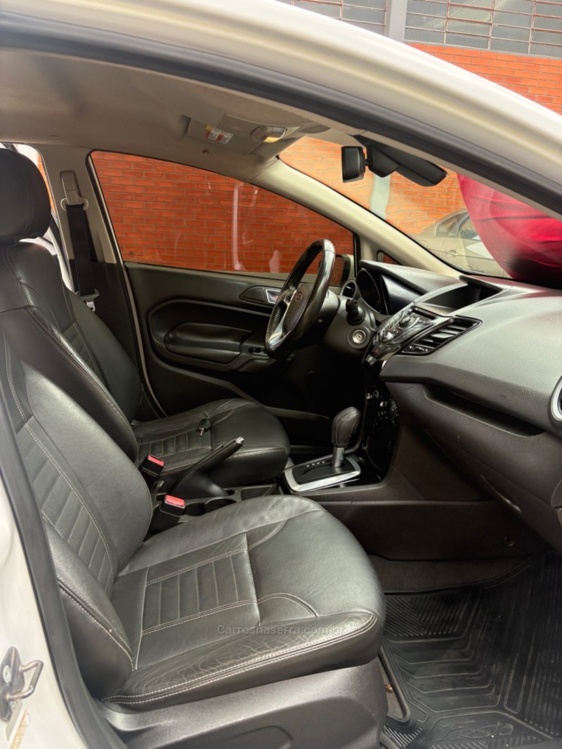 FIESTA 1.6 TITANIUM SEDAN 16V FLEX 4P AUTOMÁTICO - 2014 - CAXIAS DO SUL