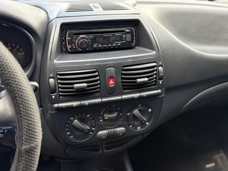 BRAVA 1.6 MPI SX 16V 106CV GASOLINA 4P MANUAL - 2003 - FLORES DA CUNHA