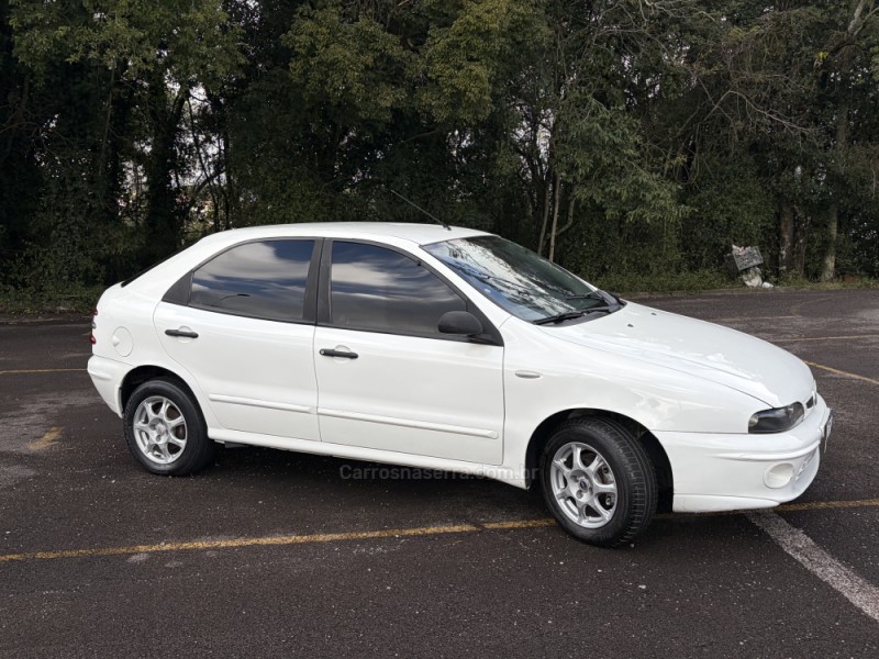 BRAVA 1.6 MPI SX 16V 106CV GASOLINA 4P MANUAL - 2003 - FLORES DA CUNHA