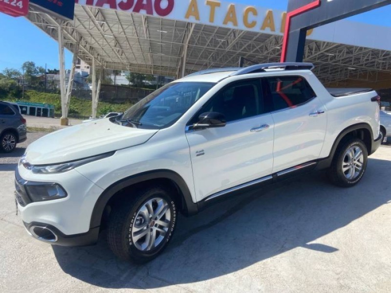 TORO 2.0 16V TURBO DIESEL VOLCANO 4WD AUTOMÁTICO - 2017 - CAXIAS DO SUL
