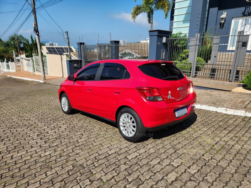 ONIX 1.4 MPFI LT 8V FLEX 4P MANUAL - 2015 - MONTENEGRO