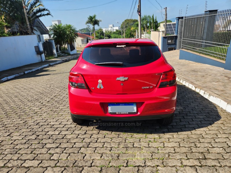 ONIX 1.4 MPFI LT 8V FLEX 4P MANUAL - 2015 - MONTENEGRO