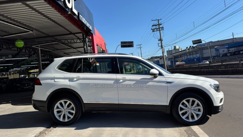 TIGUAN 1.4 ALLSPACE COMFORT 250 TSI FLEX 4P - 2018 - CAXIAS DO SUL