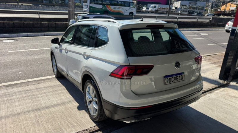 TIGUAN 1.4 ALLSPACE COMFORT 250 TSI FLEX 4P - 2018 - CAXIAS DO SUL