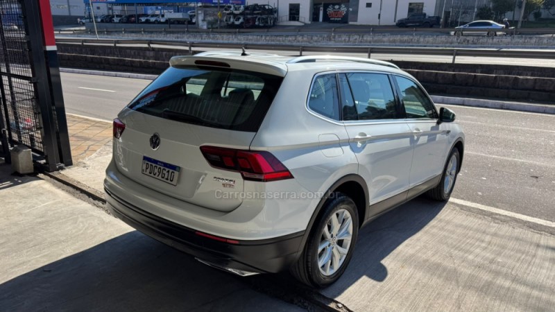 TIGUAN 1.4 ALLSPACE COMFORT 250 TSI FLEX 4P - 2018 - CAXIAS DO SUL