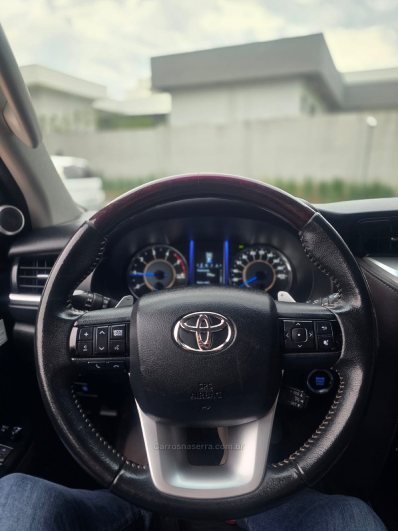 HILUX SW4 2.8 SRX 4X4 16V TURBO INTERCOOLER DIESEL 4P AUTOMÁTICO - 2017 - LAJEADO