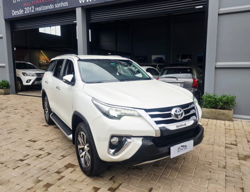 hilux sw4 2.8 srx 4x4 16v turbo intercooler diesel 4p automatico 2017 lajeado